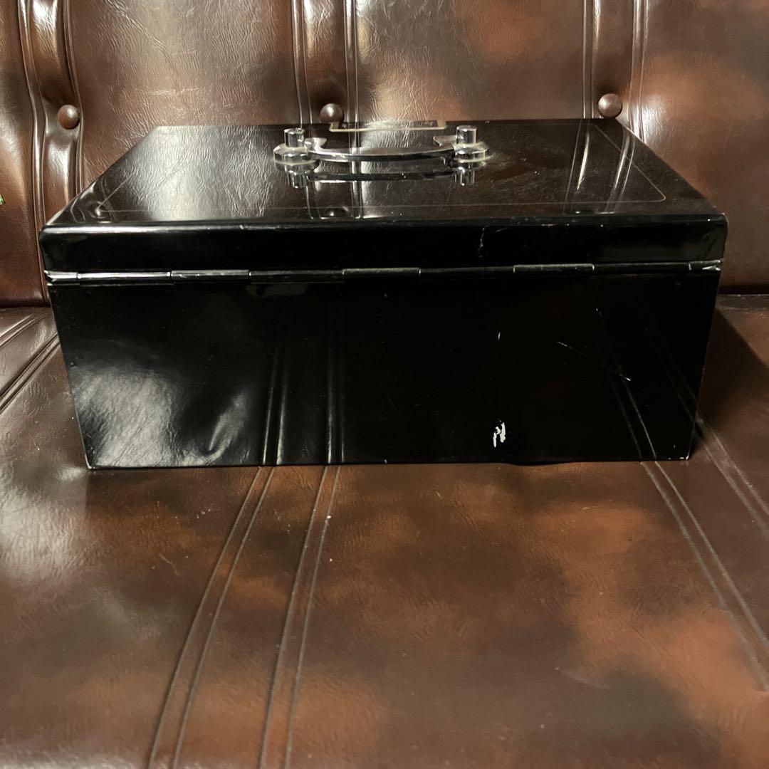 KOKUYO キャッシュボックス CB-B1 黒 CASHBOX 鍵付 - メルカリ