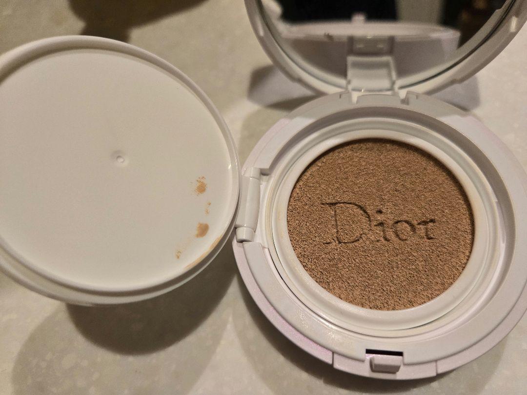 本当に 安い 通販コスメ・美容 - Dior ディオールスノー UV