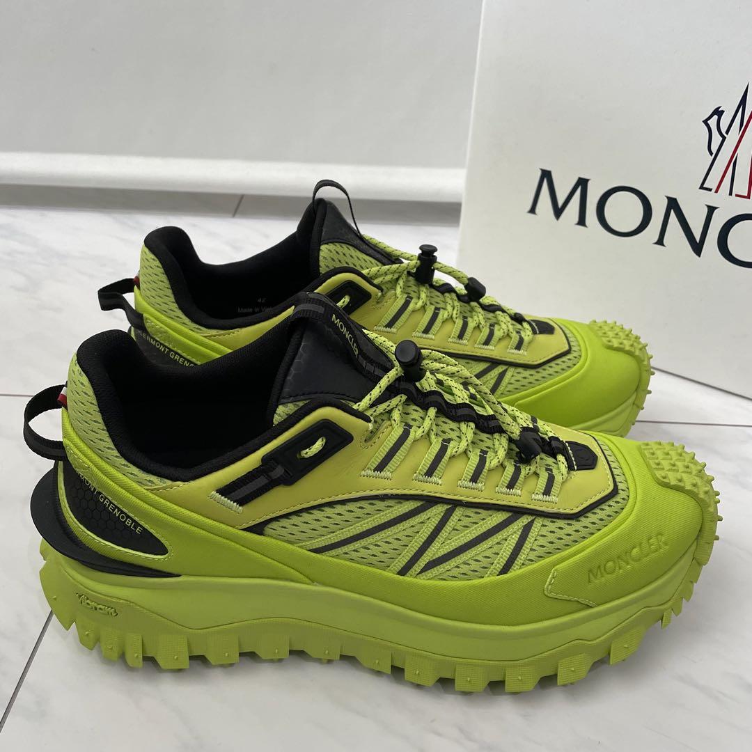 MONCLER モンクレール スニーカー カーキ 3502625Y0064 MONCLER モンクレール スニーカー エミリアン ローカット カーキ