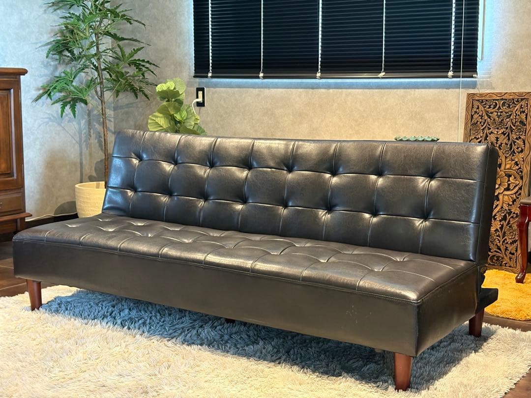 希少　3Pソファ　ソファベッド　ブラックレザー　ボタンダウン　ヴィンテージ　IH