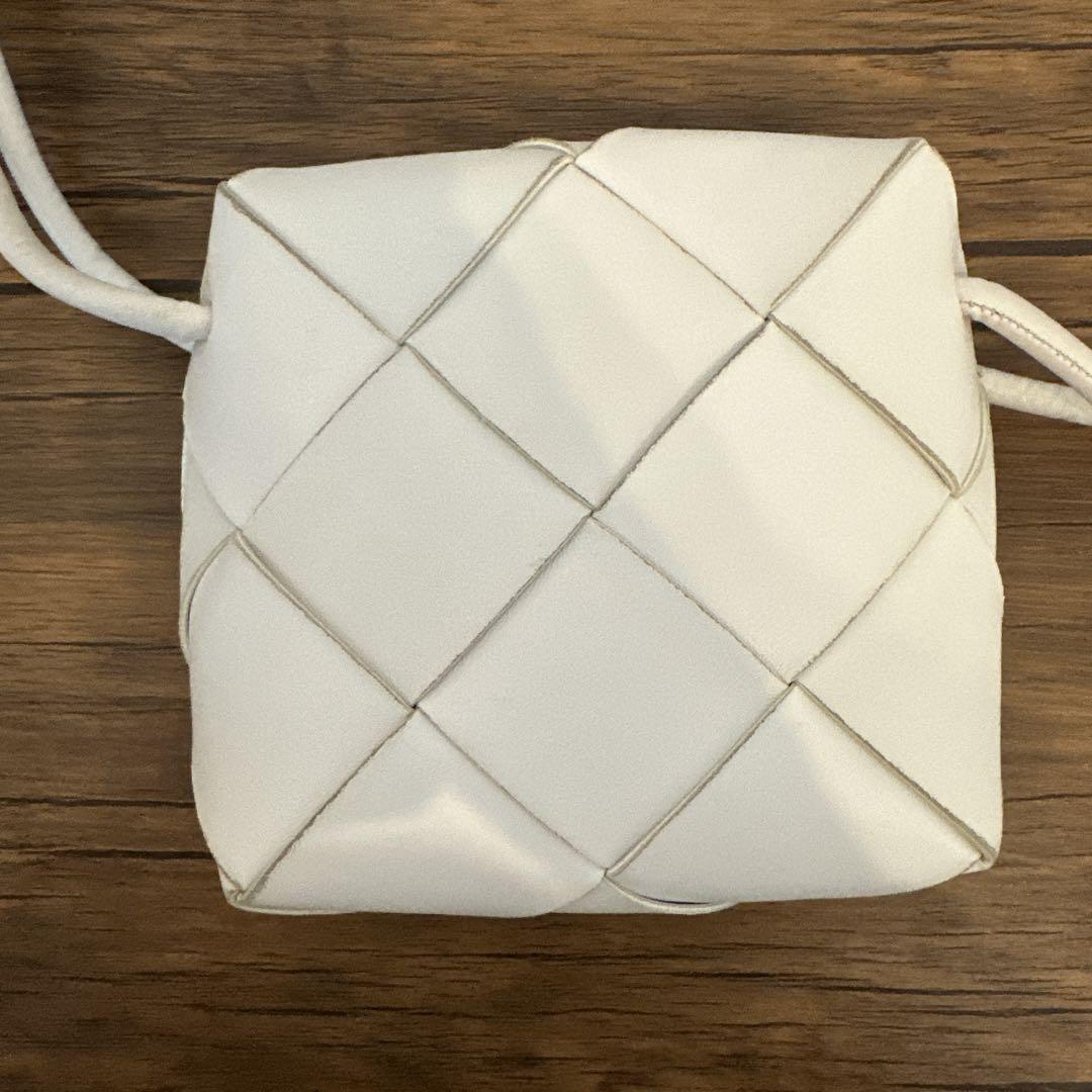 BOTTEGA VENETA ミニ カセット カメラバッグ & バッグ