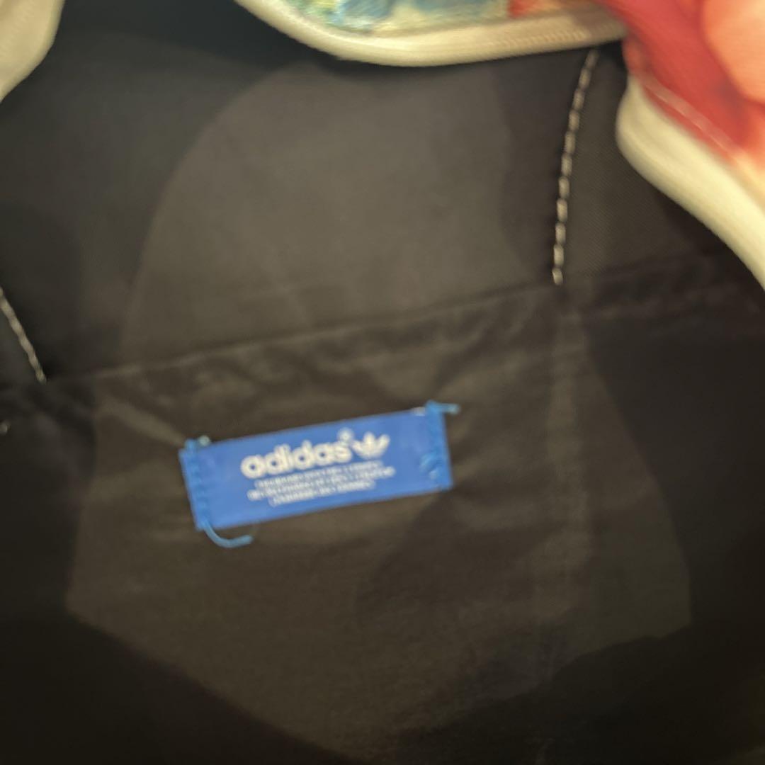 アディダス　adidas 限定花柄リュック　レア