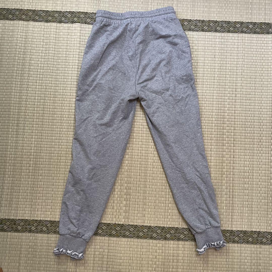 bibiy juliet relax pantsスウェットパンツ グレー フリル
