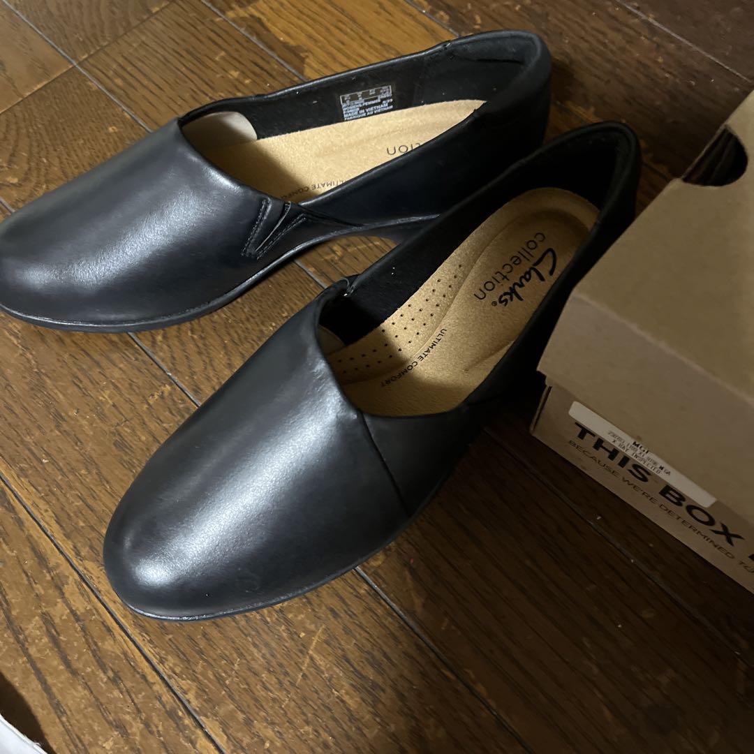 新品　Clarks ブラック シンプル　ローファー