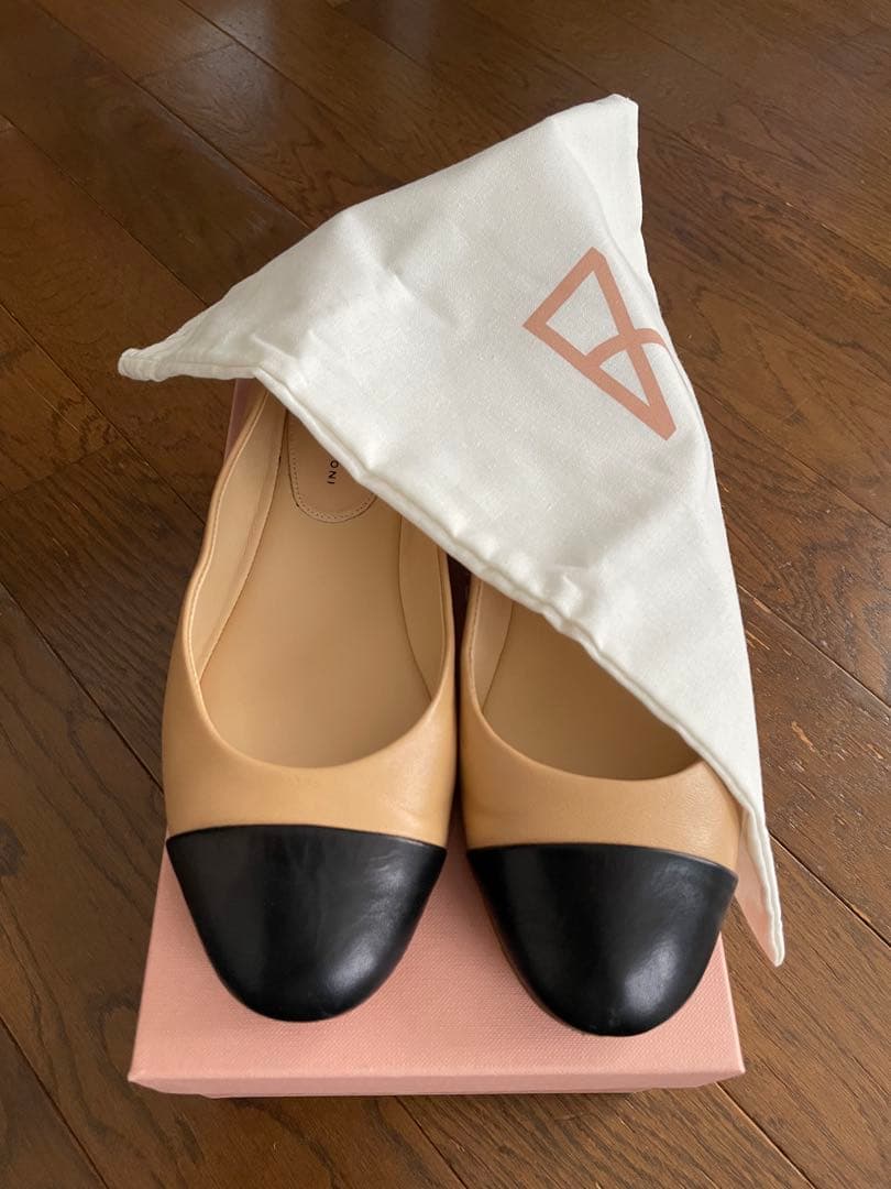 FABIO RUSCONI / バイカラーフラットパンプス