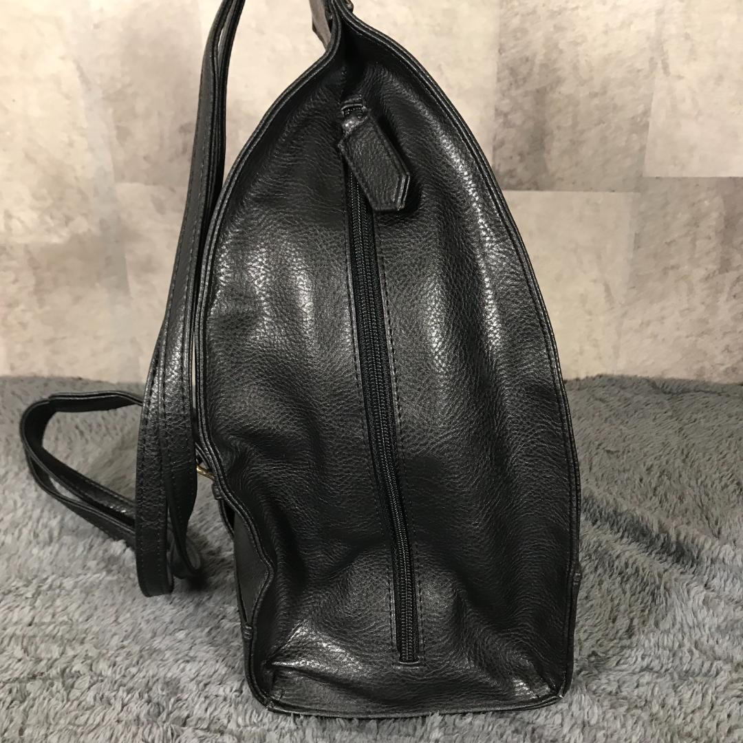 ★good design★ トライアングル レザーバッグ スタッズデザイン