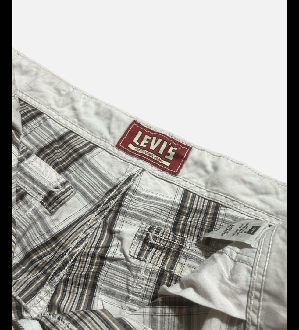 Levi's チェックショーツ