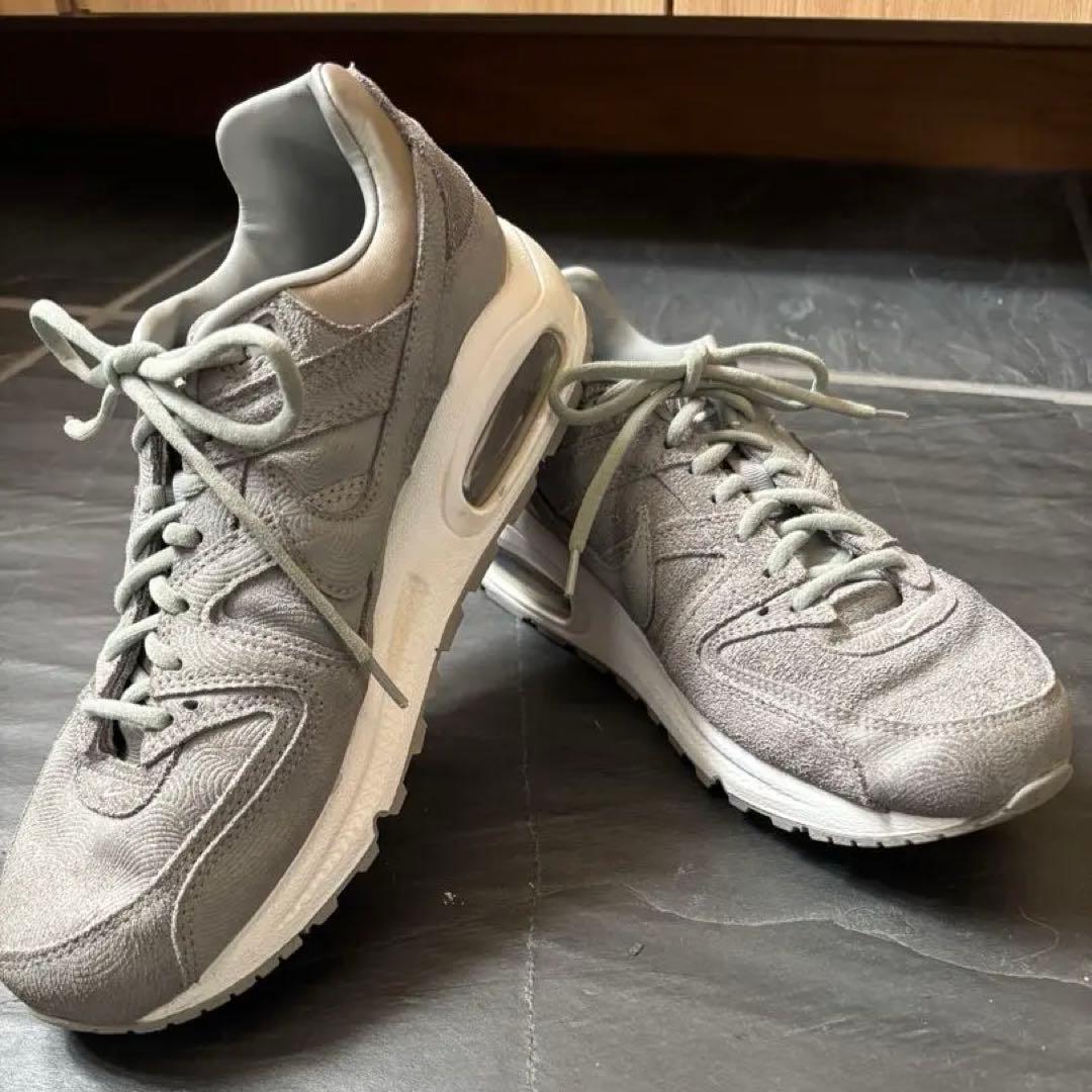 Nike エアマックス　コマンド　プレミアム