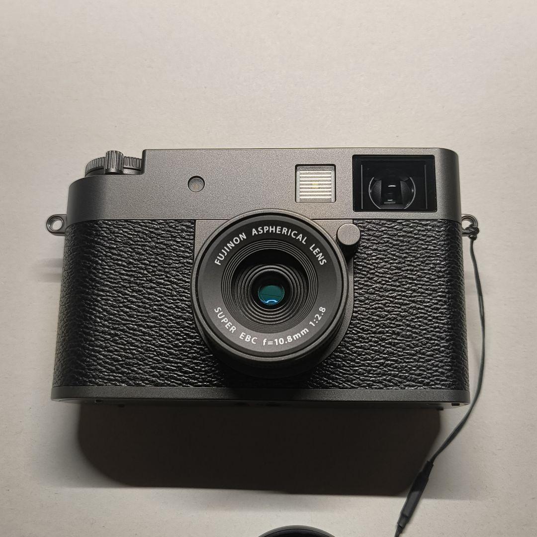 富士フィルム FUJIFILM X-HALF チャコールシルバー