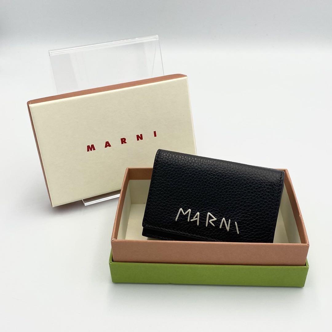 新着！【MARNI】マルニ ロゴプリント コンパクトウォレット イエロー レザー製ファスナー付きコンパクトウォレット、マルニ