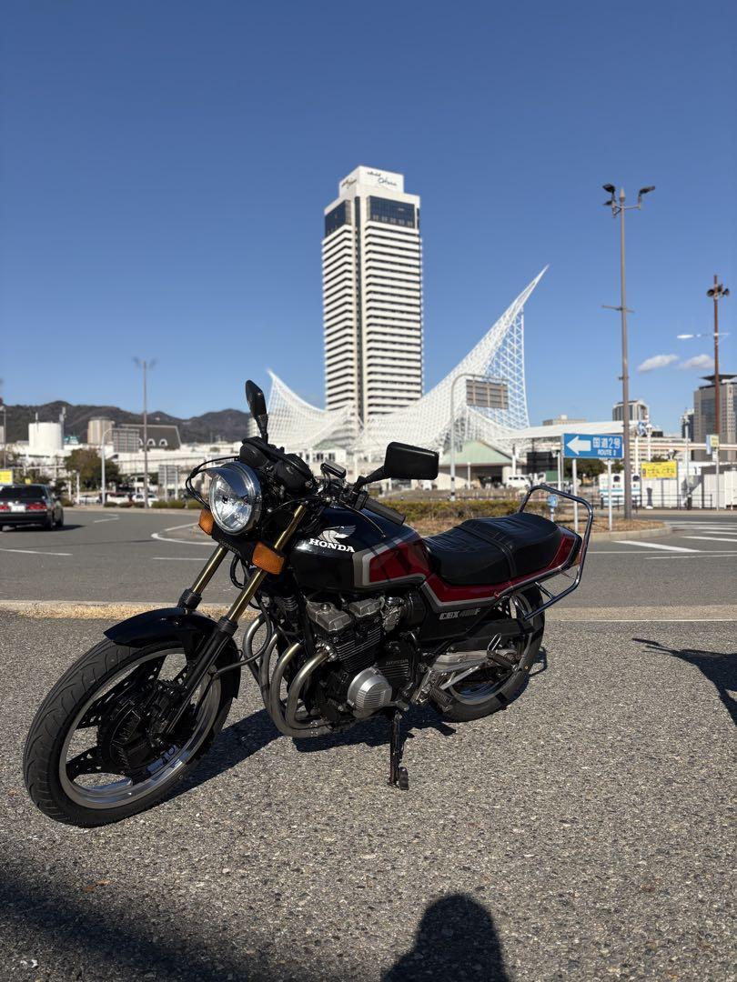 CBX400F