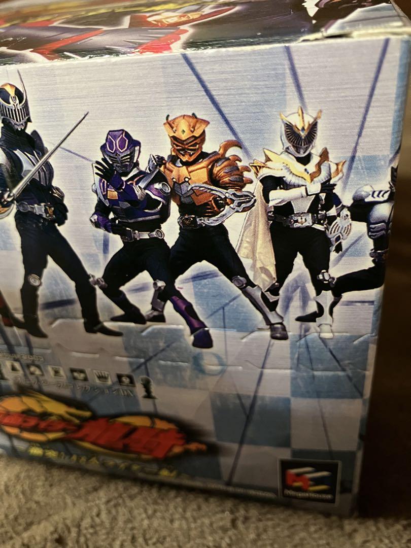 楽天 送料無料にならない チェスピースコレクションDX ～激突！13人 仮面ライダー龍騎 特撮