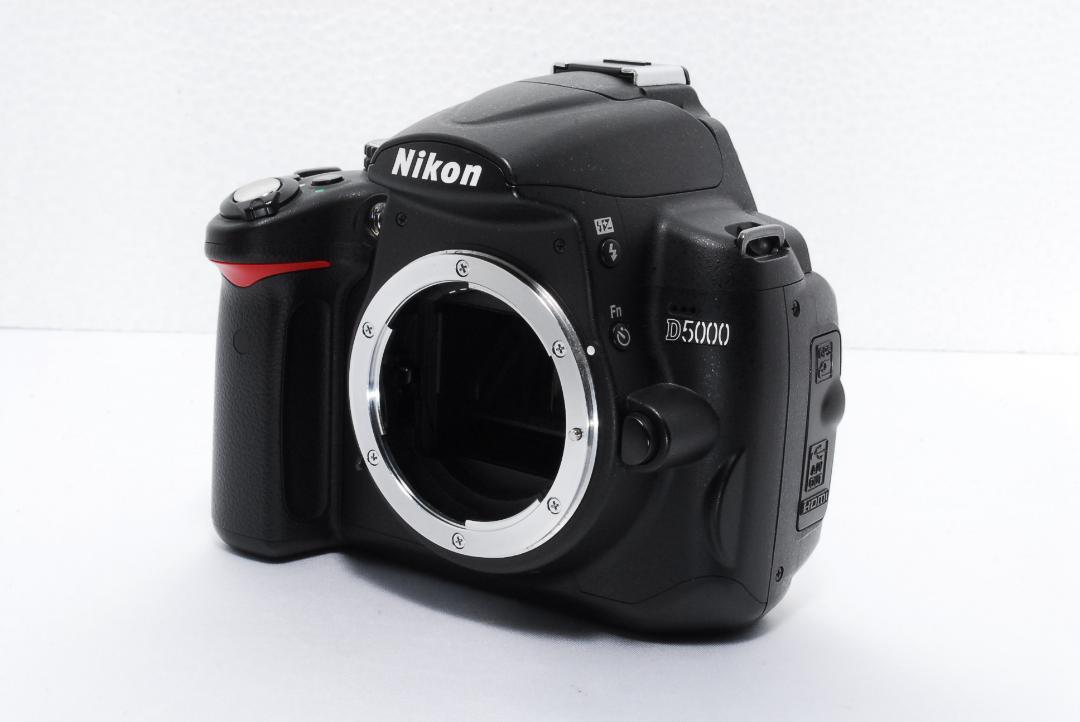 NIkon D5000