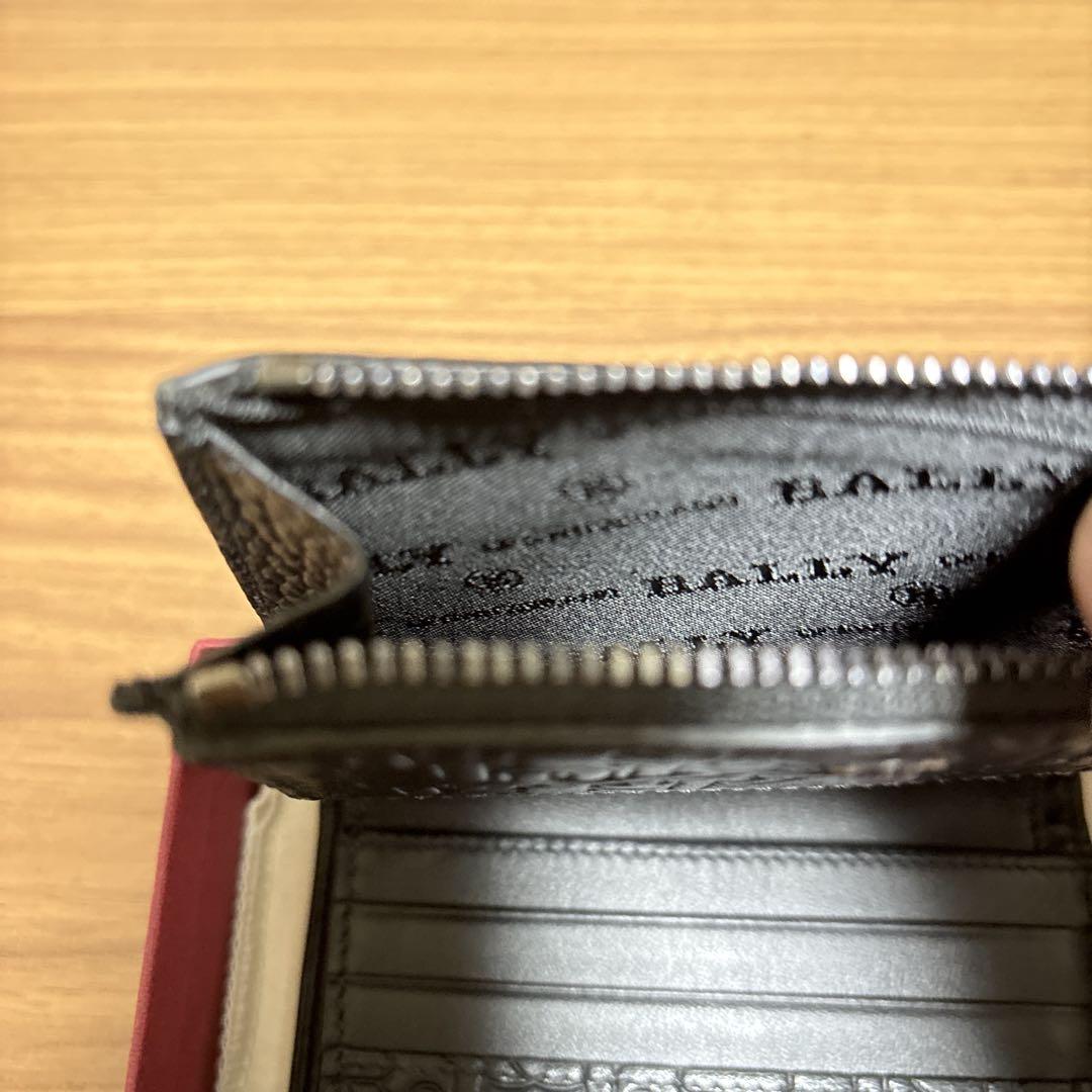 美品 BALLY 二つ折り財布 黒 レザー