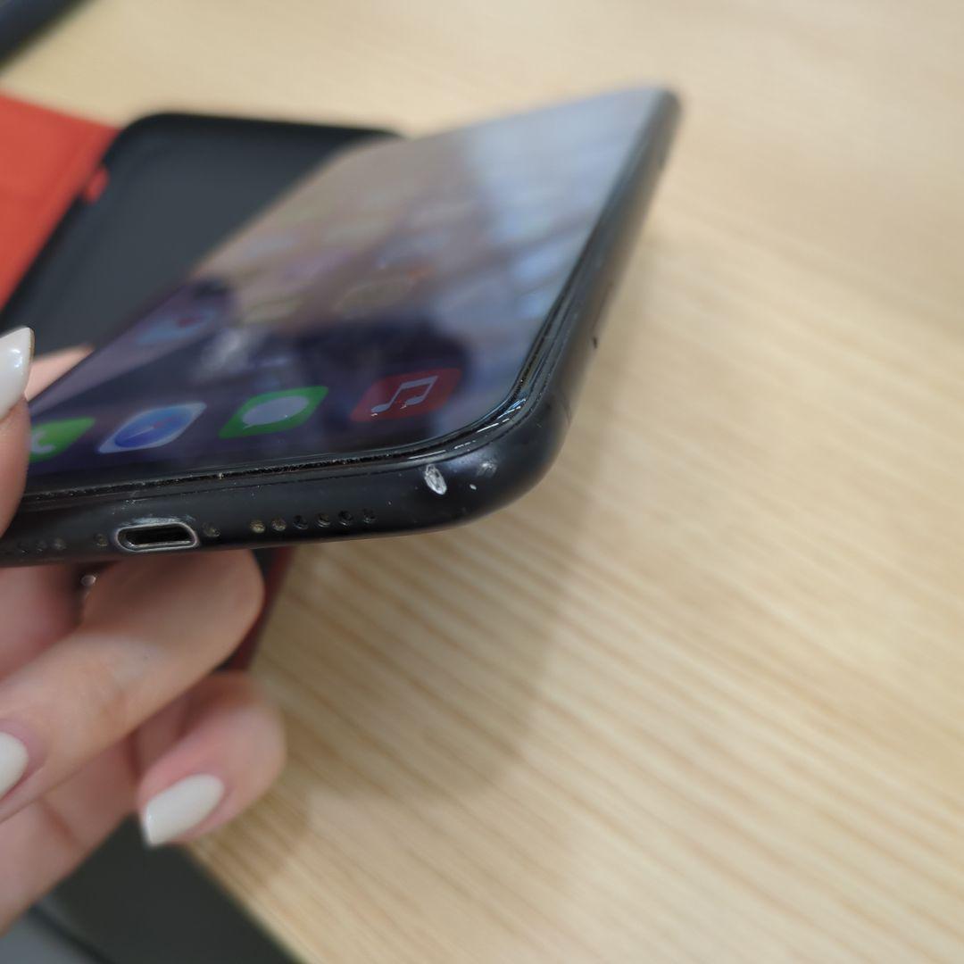 美品　カバー付き　iPhone XR 64G　アイフォン１０
