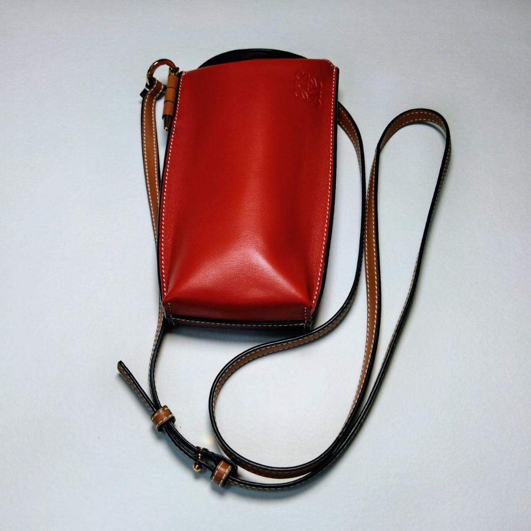 人気商品の入荷速報 入荷Now 美品】LOEWE ロエベ ゲートポケット 斜め掛け ショルダーバッグ バッグ