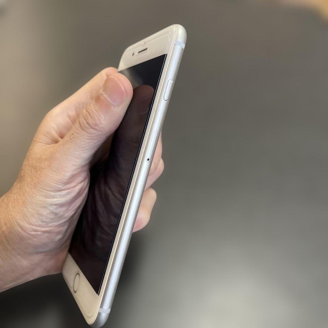 美品iPhone 8 Plus 64GB SIMロックフリー ホワイト 美品iPhone 8 Plus 64GB SIMロックフリー ホワイト