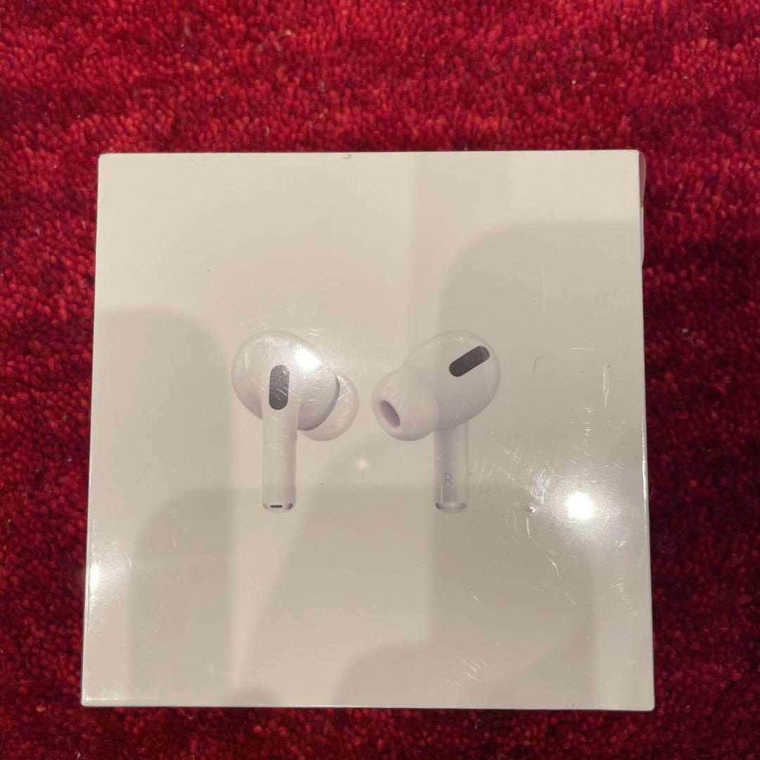 48%割引ホワイト系定番 Apple AirPods Pro 初代 イヤフォン 東京販売 【値下げ交渉歓迎】Apple Pro(第一世代) AirPods イヤフォン