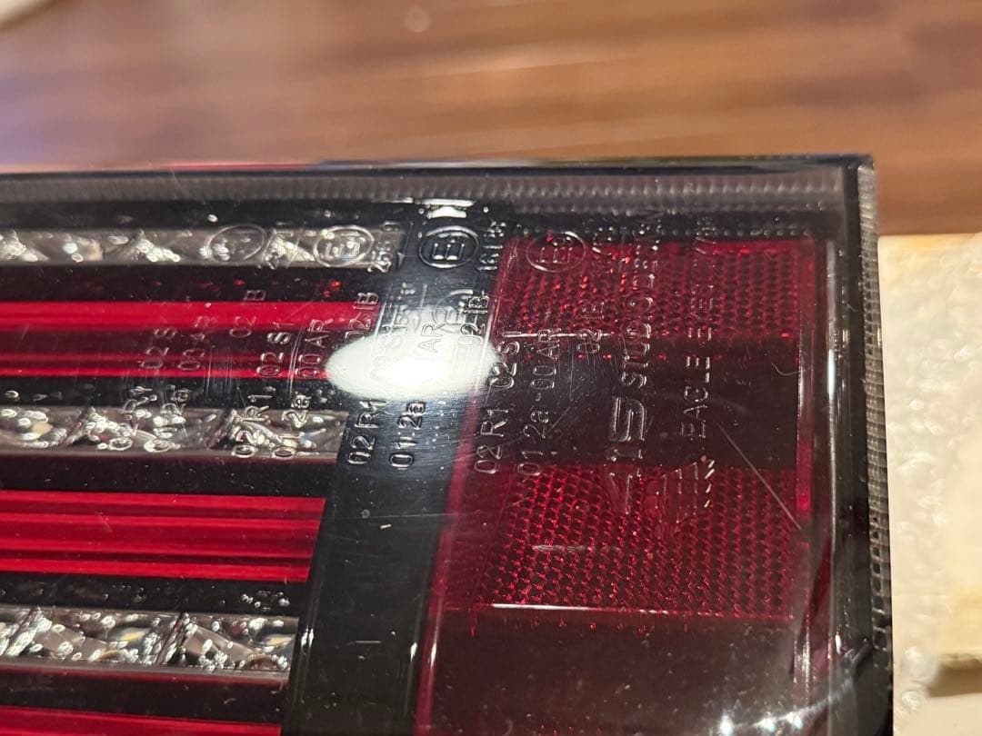 ハイエース 415 コブラ LEDテールランプ シーケンシャルウインカー左側のみ ハイエース 415 コブラ LEDテールランプ シーケンシャルウインカー左側のみ