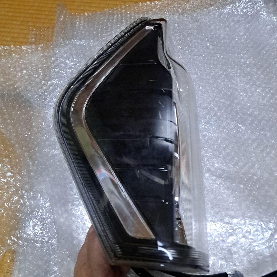 タントカスタム★LA600S★テールランプ★インナーブラック★後期★左側★良品