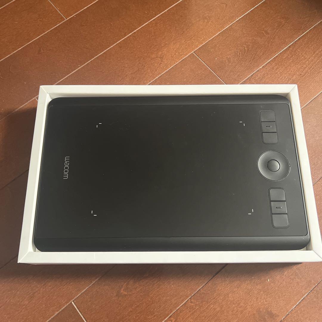 Wacom Intuos Pro デジタルペンタブレット