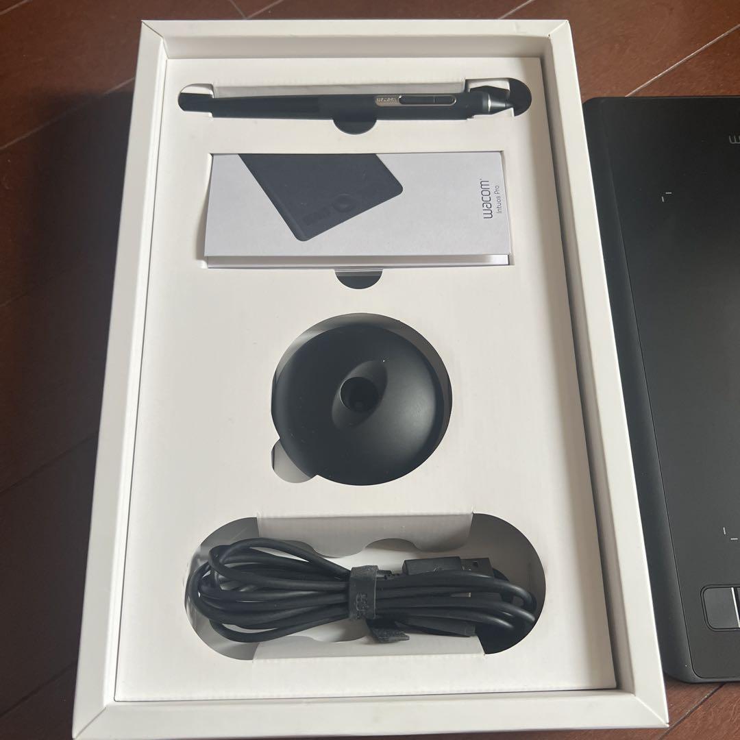 Wacom Intuos Pro デジタルペンタブレット