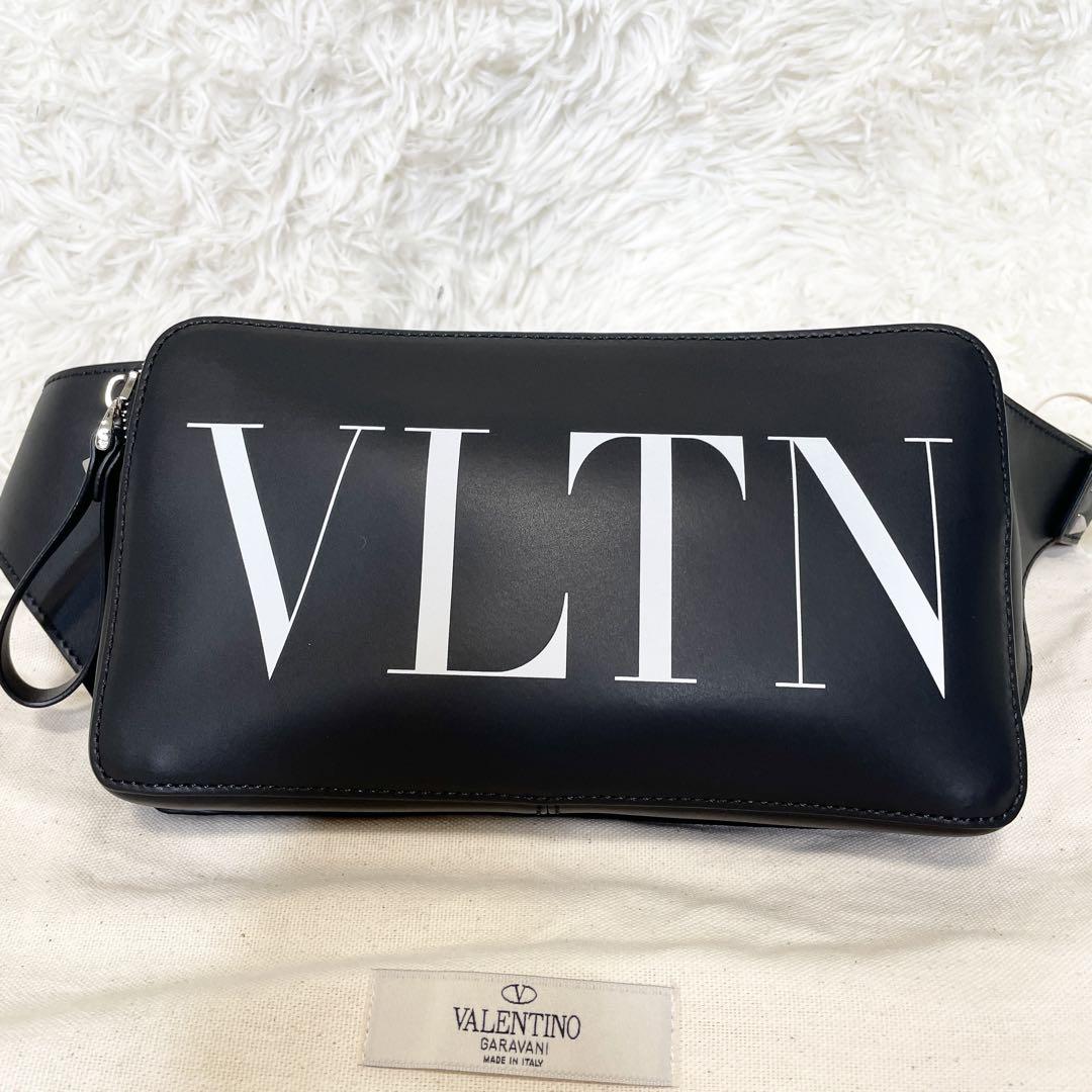 【未使用級】ヴァレンティノ ボディバッグ VLTN レザー ブラック