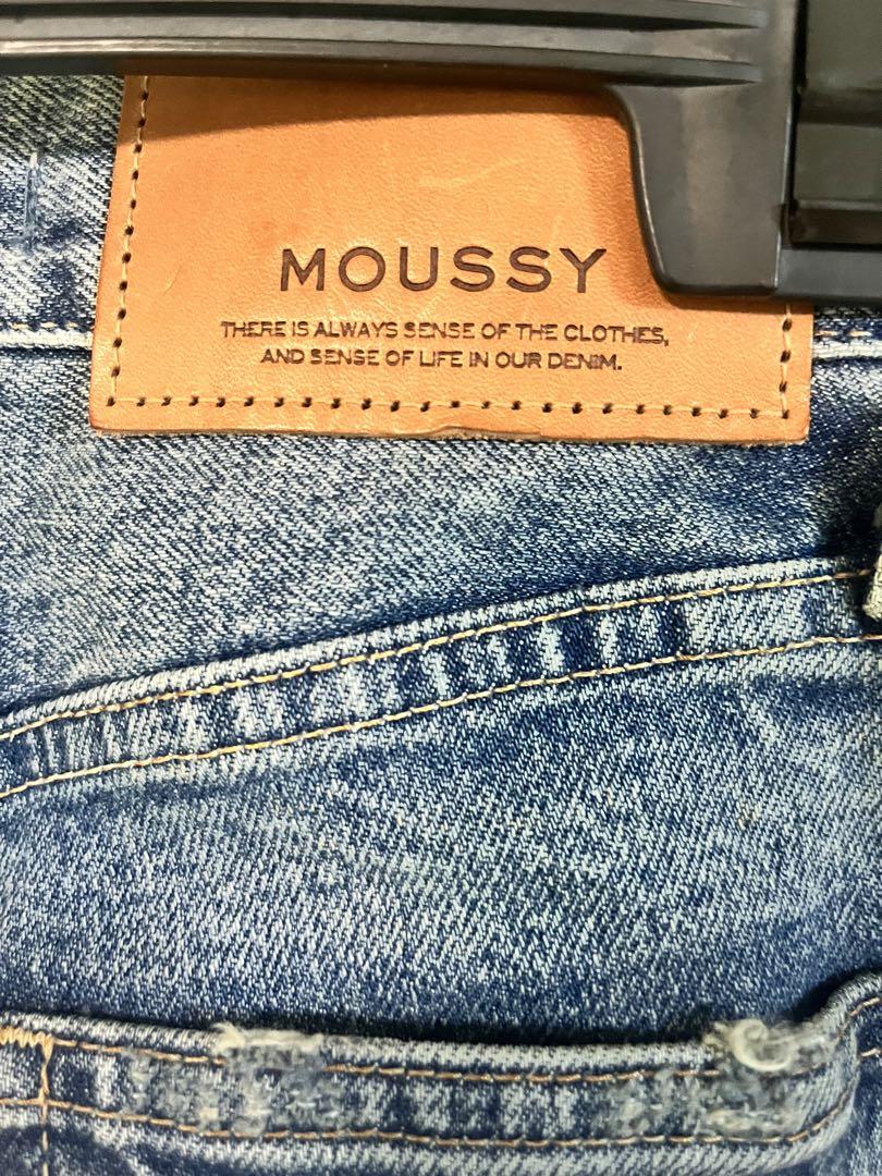 【低身長の方向け】MOUSSY MVSフレアデニム 23 ※裾直し済(備考参照) 低身長の方向け】MOUSSY MVSフレアデニム 23 ※裾直し済(備考参照)
