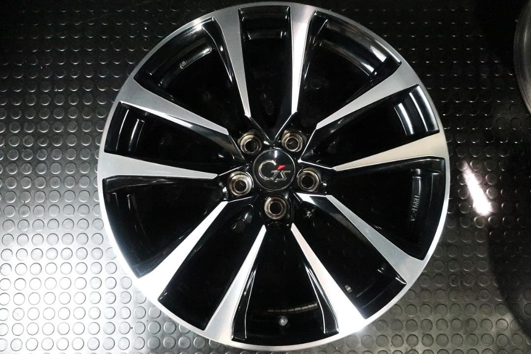 全商品オープニング価格! 美品 トヨタ純正 60ハリアー G's 19×8J +40