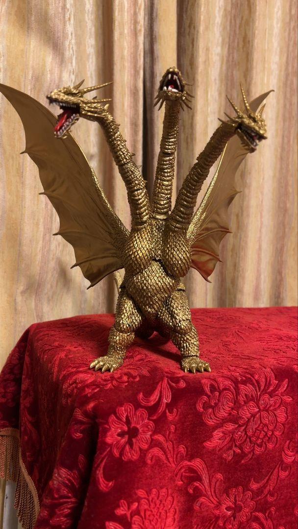 モンスターアーツ　キングギドラ