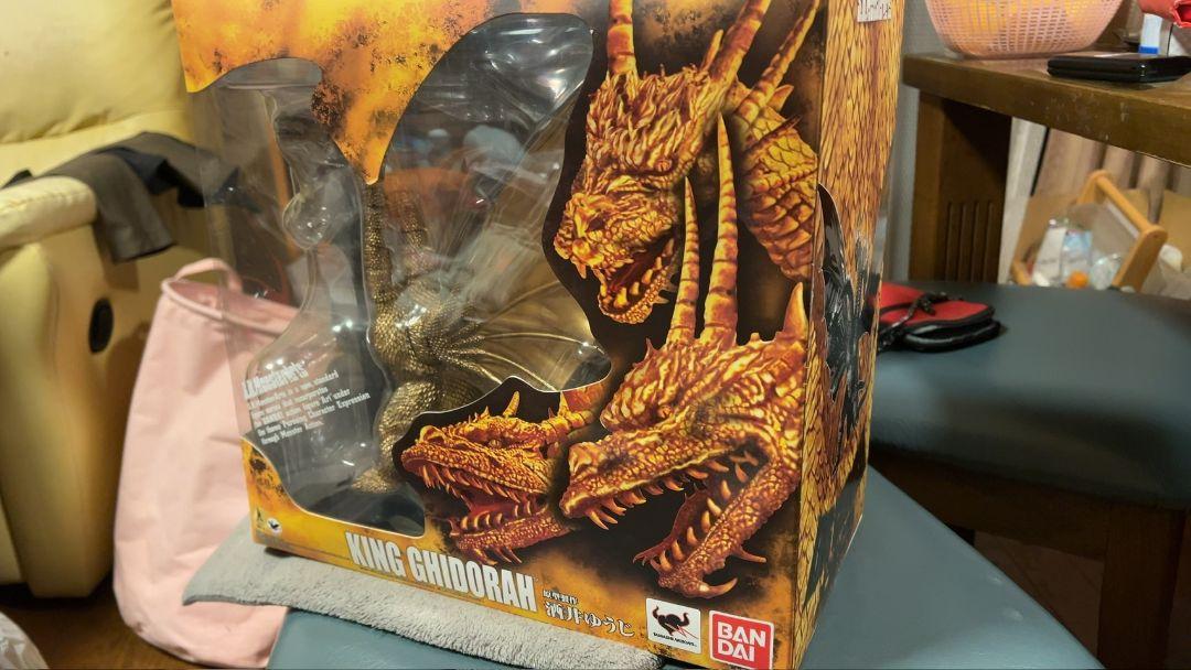 モンスターアーツ　キングギドラ