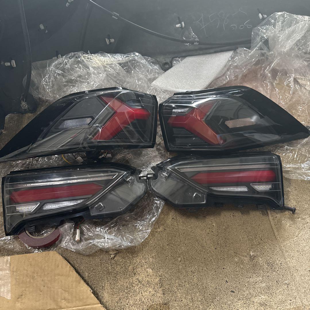 RAV4 50系 クリスタルアイ テールランプ