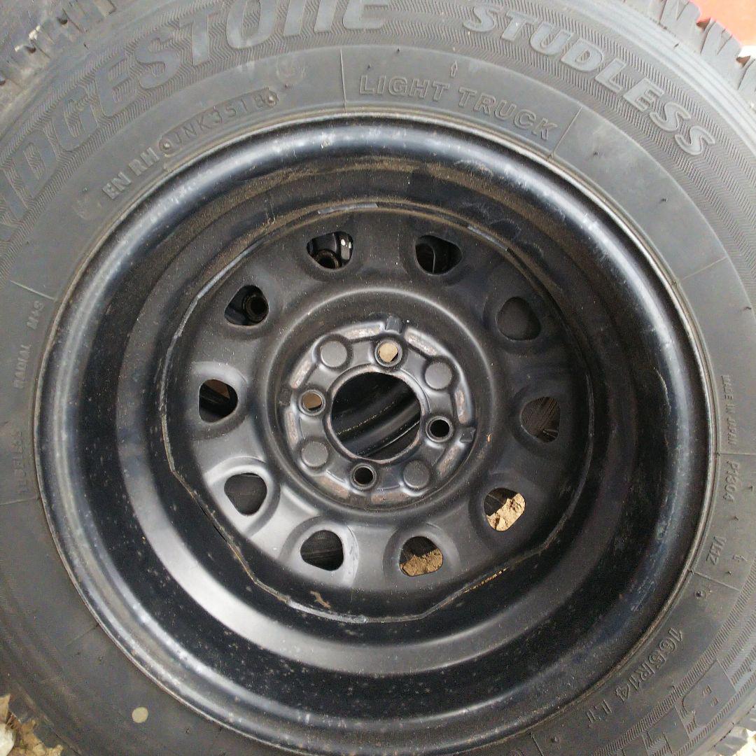 スタッドレ4本 165R14 LT 6PR ホイル付き　P.C.D 100 ４H