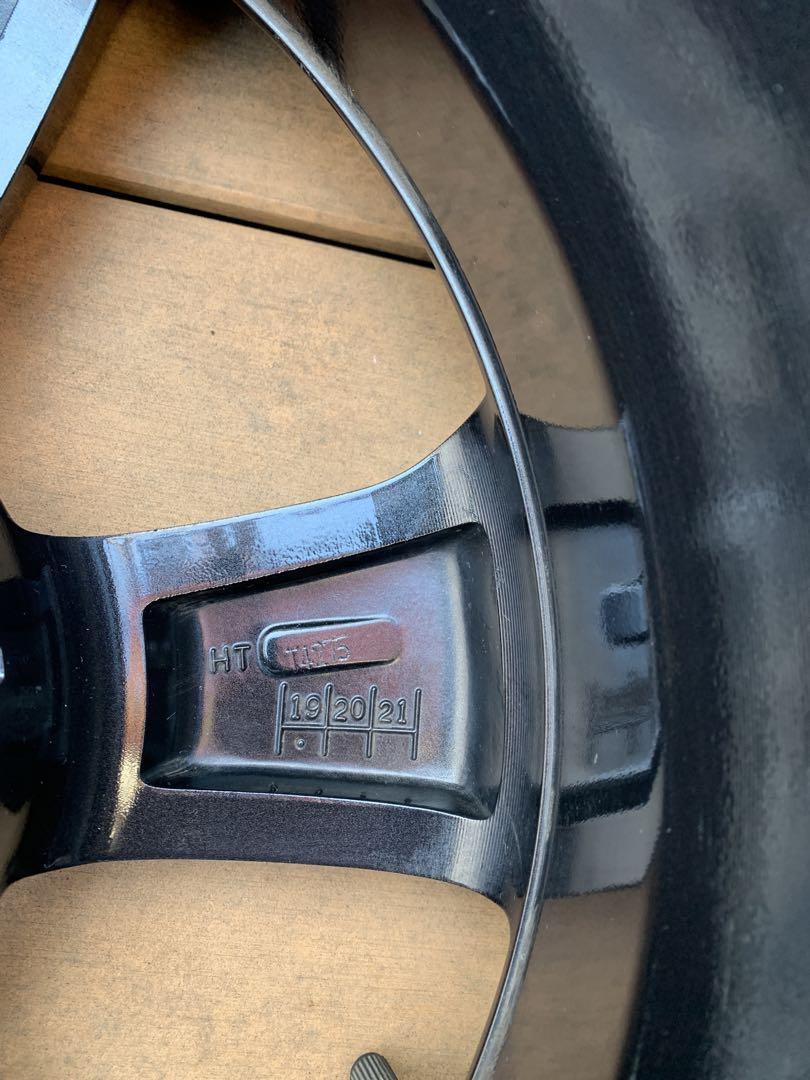 ④【Ena】日産ホイールダンロップスタッドレス 195/60R16 の1本