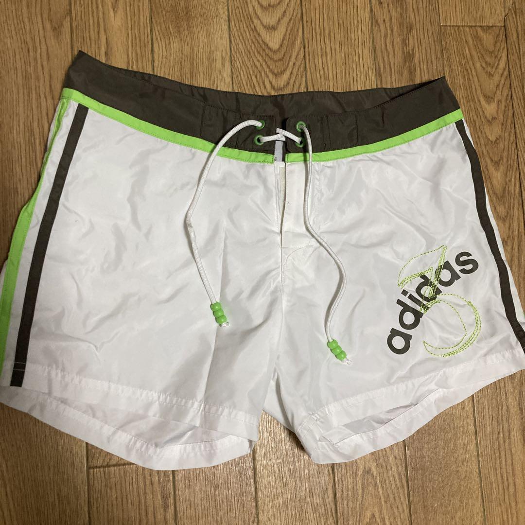 【美品】adidas ホワイト ショートパンツ