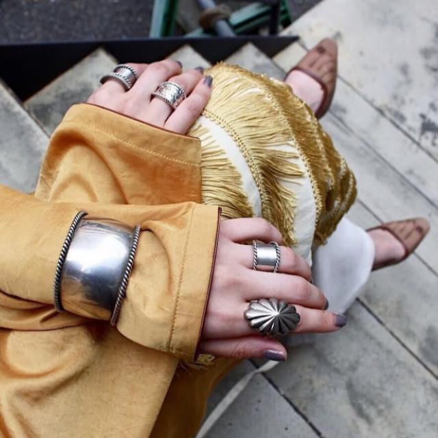 Soierie ソワリー Twist bangle ワイド ツイスト バングル