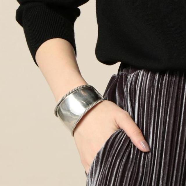Soierie ソワリー Twist bangle ワイド ツイスト バングル