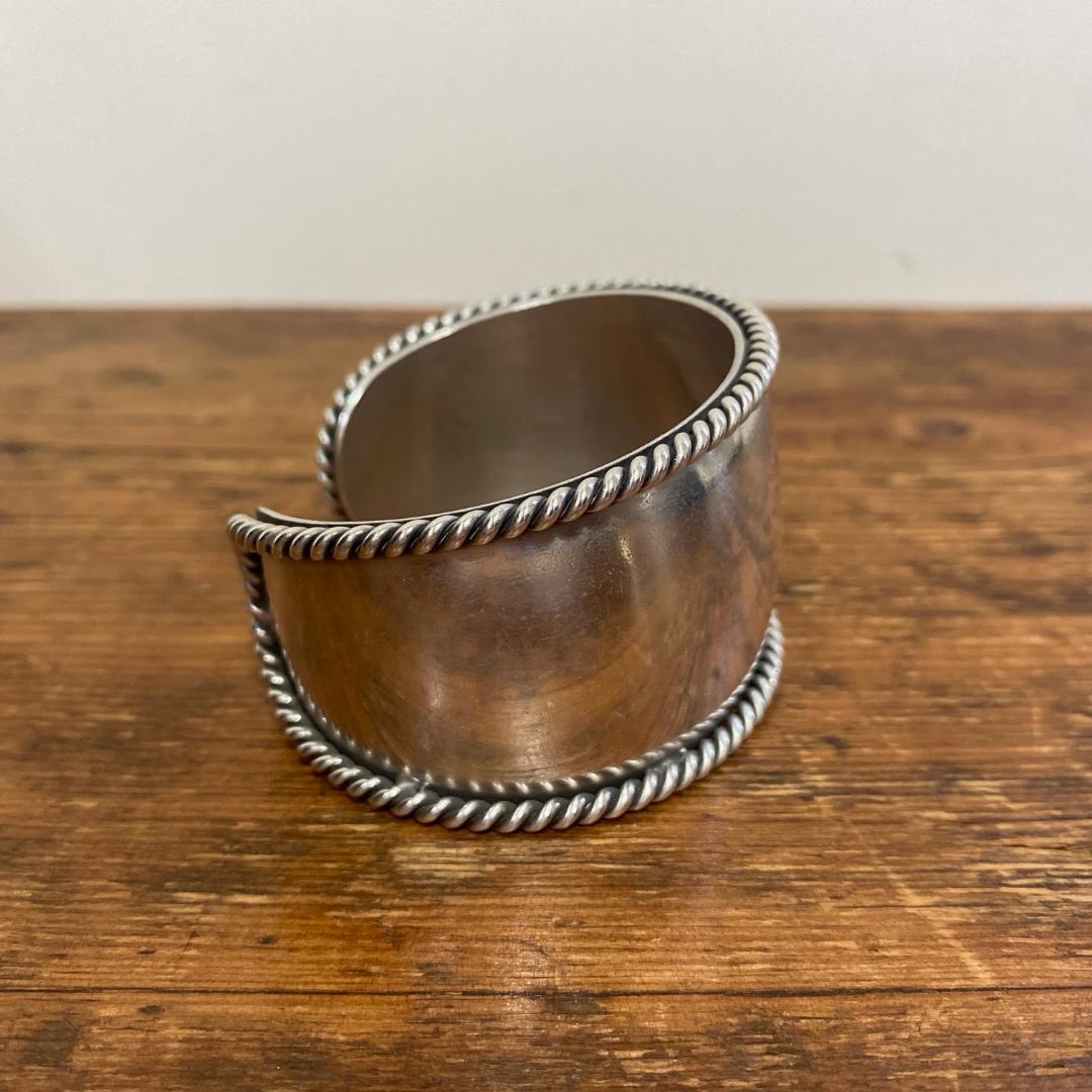 Soierie ソワリー Twist bangle ワイド ツイスト バングル