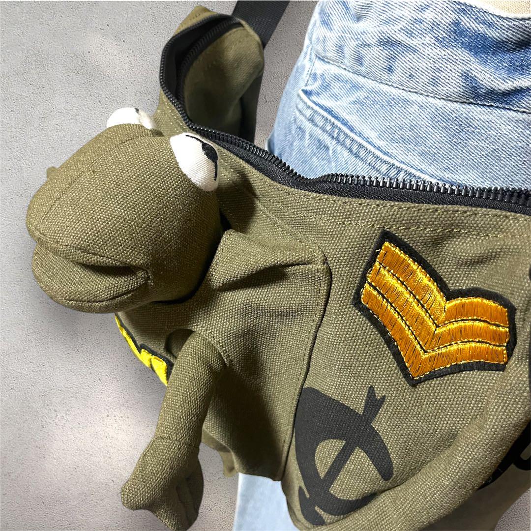 ♥️新品未使用♥️ MICALLE MICALLEカエルボディーバッグ