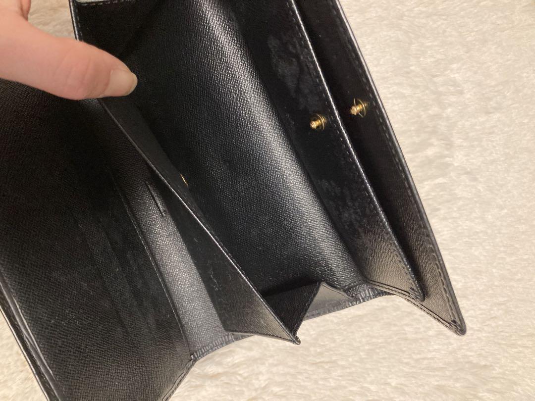 ルイヴィトン 長財布エピ