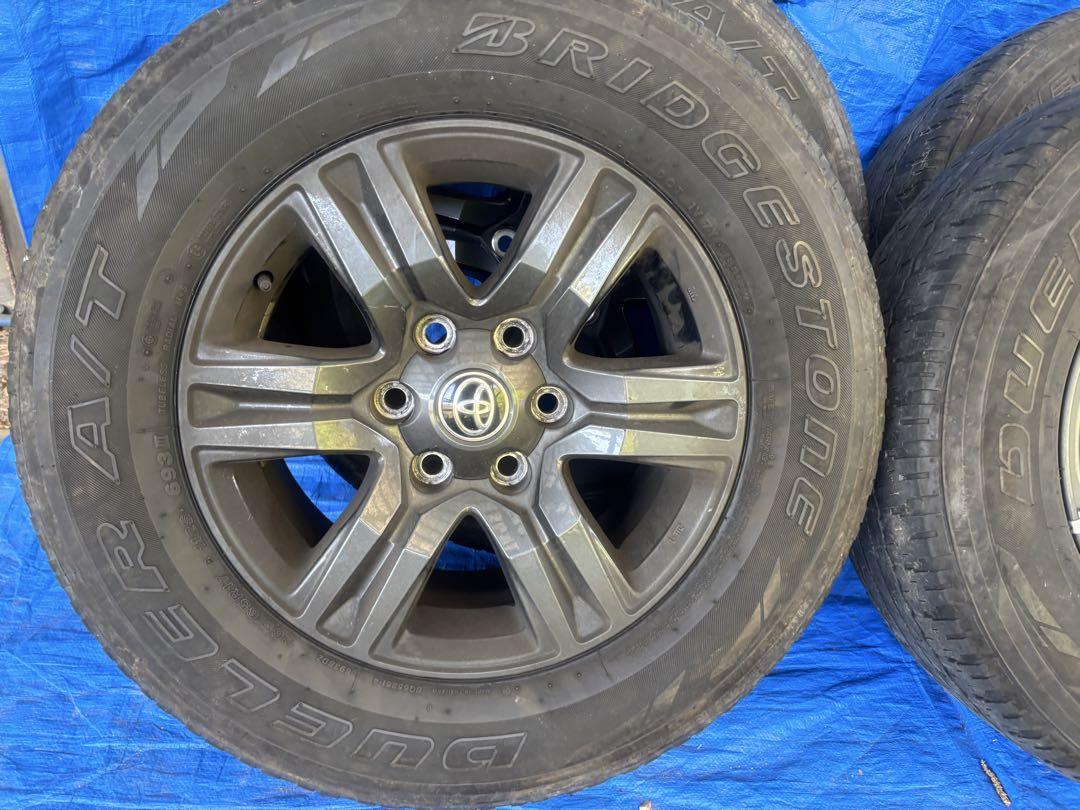 TOYOTA純正ホイール 17インチ