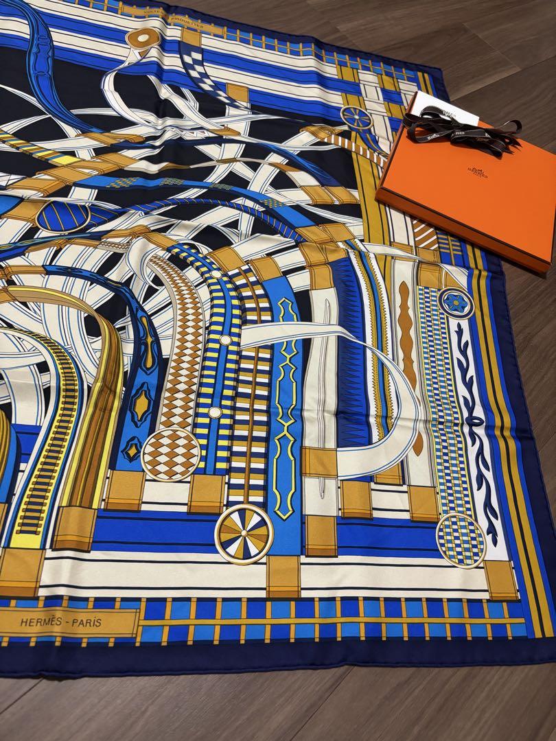 【新品未使用】エルメス　HERMES カレ90 シルクスカーフ
