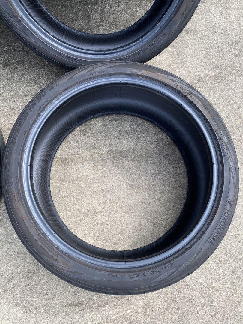 245/40R20 ヨコハマ ブルーアース RV03 4本