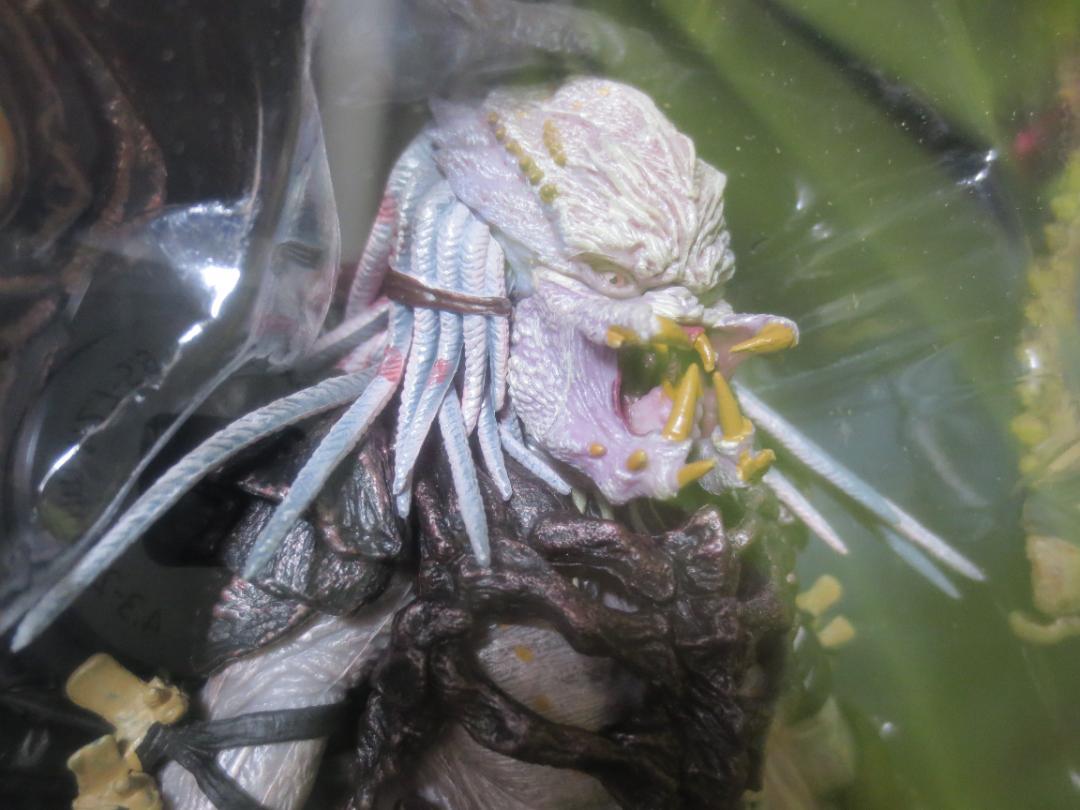 新品　NECA ネカ　アルティメット　アルファプレデター　正規品