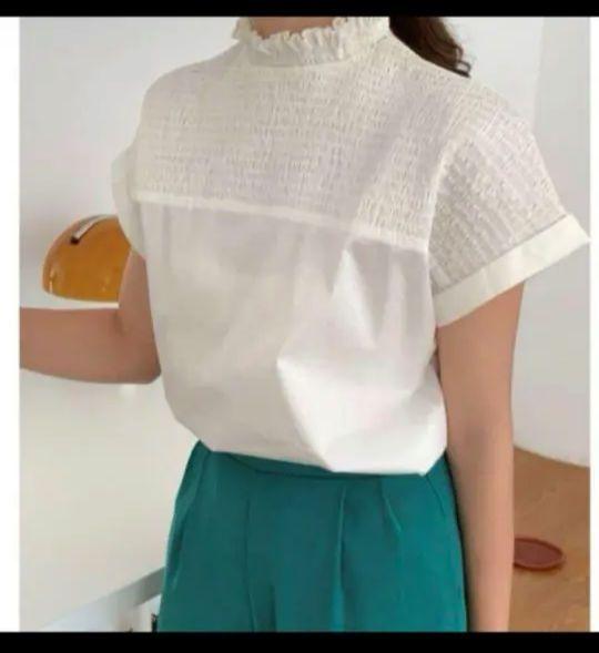 Ballsey ホワイト 半袖シャツ フリルネック Ballsey ブラウス シャツ シアートロ フリルネックブラウス
