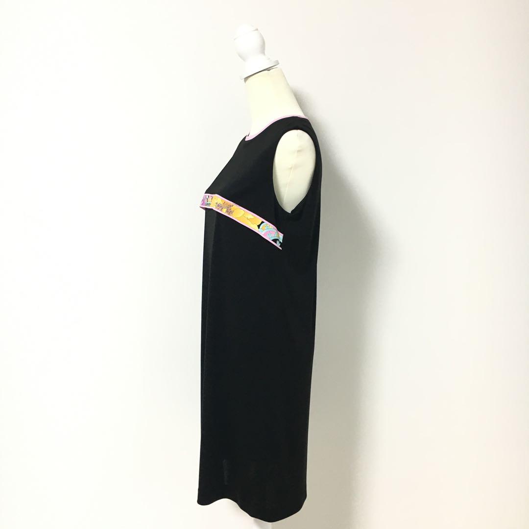近年美品　LEONARD レオナール　花柄　カンカン　ストレッチ　ワンピース
