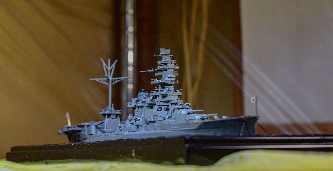 ハセガワ 1/700 日本海軍 航空戦艦伊勢 ジオラマ完成品 - メルカリ