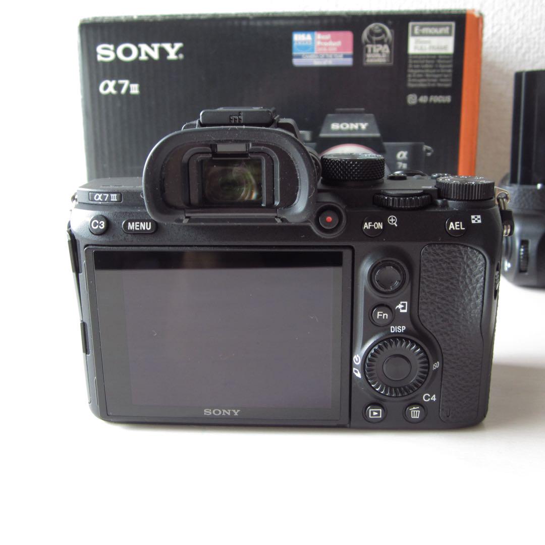 SONY α7 III + 縦グリップ付き VG-C3EM