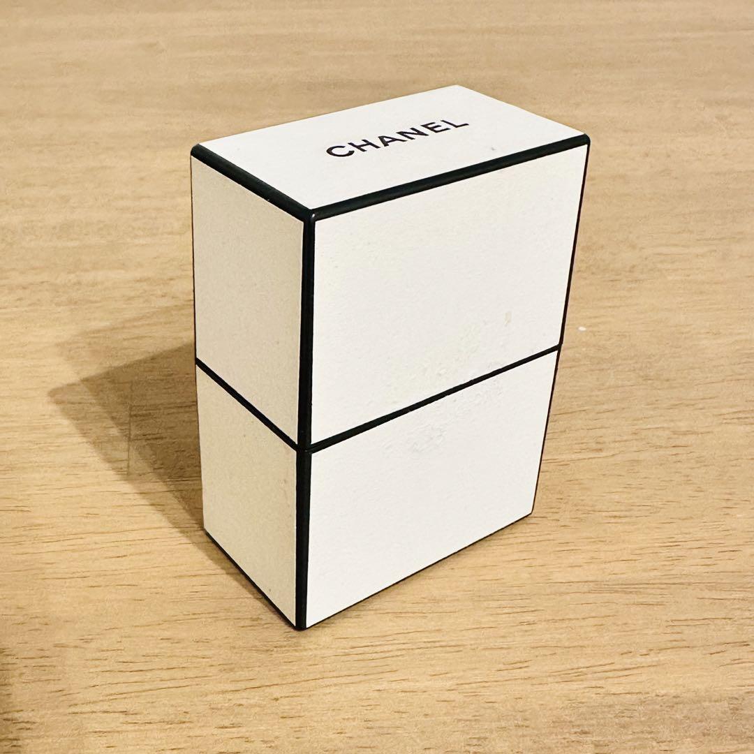 CHANEL シャネル no.19 パルファム 14ml 香水 - メルカリ