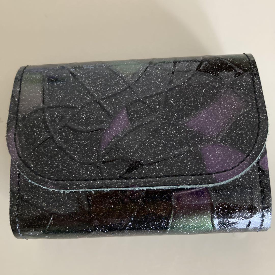 2つ折り財布